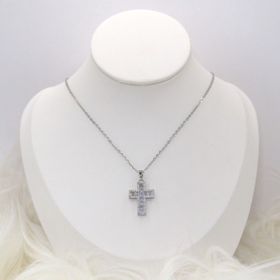 Ασημί σταυρός με τετράγωνες πέτρες και ζιργκόν