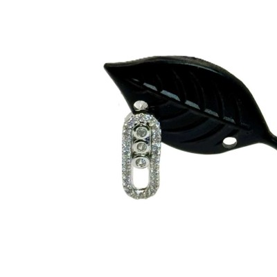 Ατσάλινα οβάλ σκουλαρίκια με στρας σε ασημί χρώμα