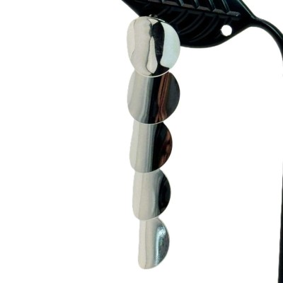 Ατσάλινα σκουλαρίκια με κρεμαστούς ασημί κύκλους