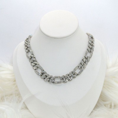 Ατσάλινη περίτεχνη αλυσίδα λαιμού σε ασημί χρώμα με στρας