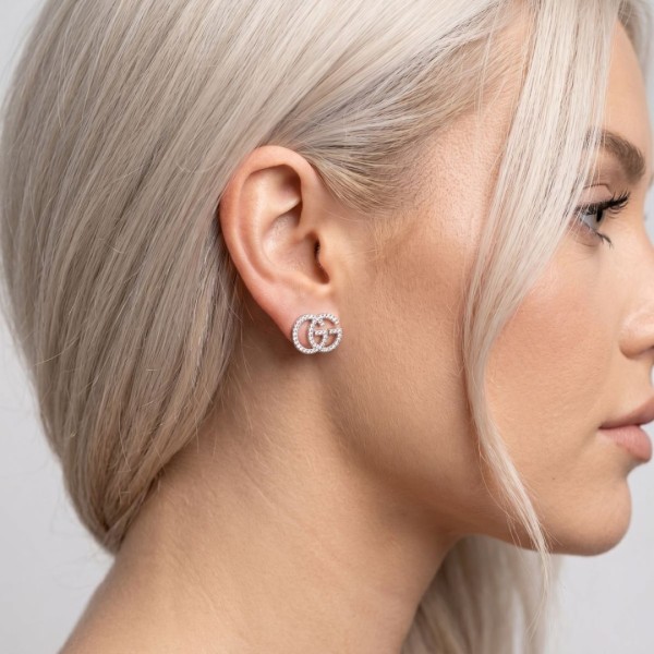 Κομψά ασημί καρφωτά σκουλαρίκια 