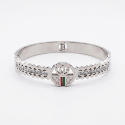 Ατσάλινη ασημί χειροπέδα με ιδιαίτερο σχέδιο και στρας