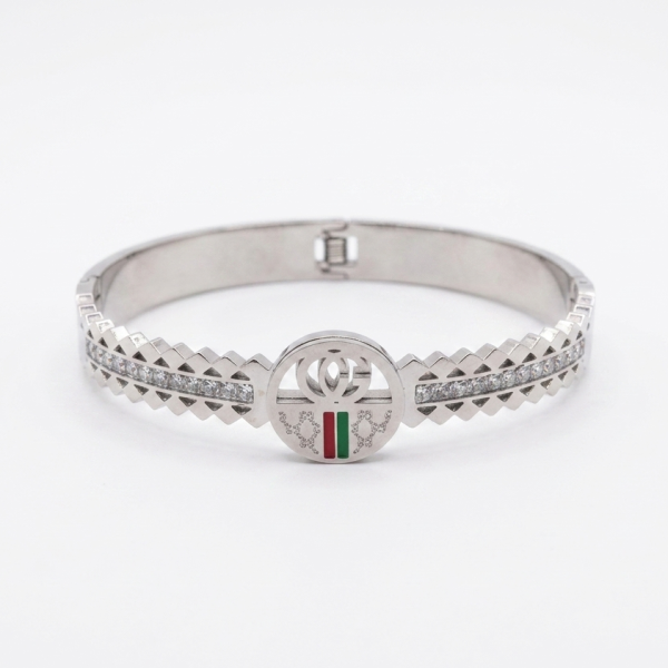 Ατσάλινη ασημί χειροπέδα με ιδιαίτερο σχέδιο και στρας