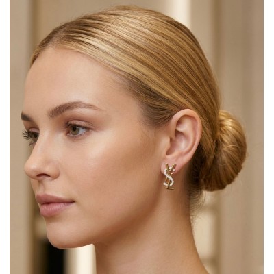 Χρυσά ιδιαίτερα καρφωτά σκουλαρίκια με στρας